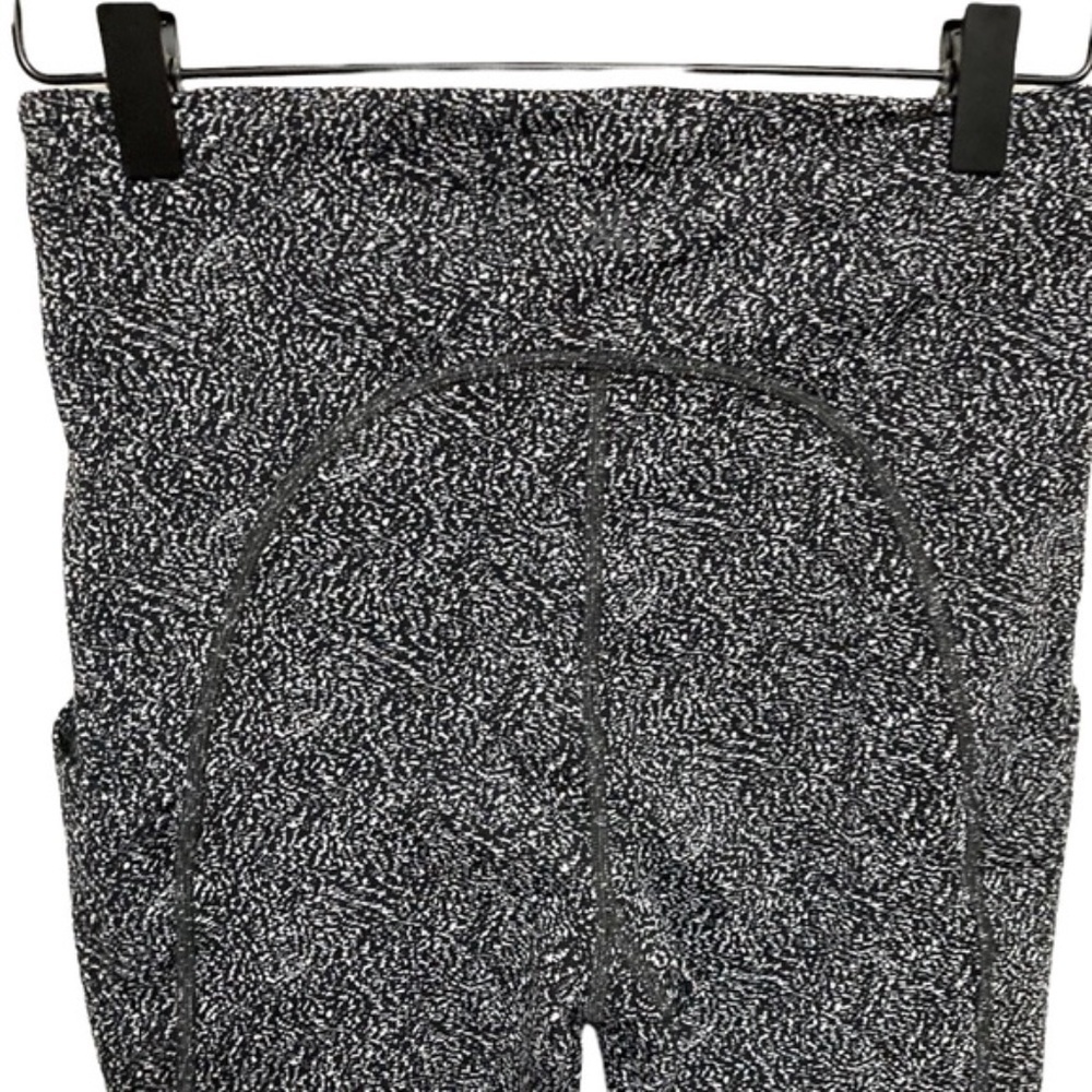 Athleta Ultimate Stash Pocket Textured 7/8 Tight - Picture 7 of 9